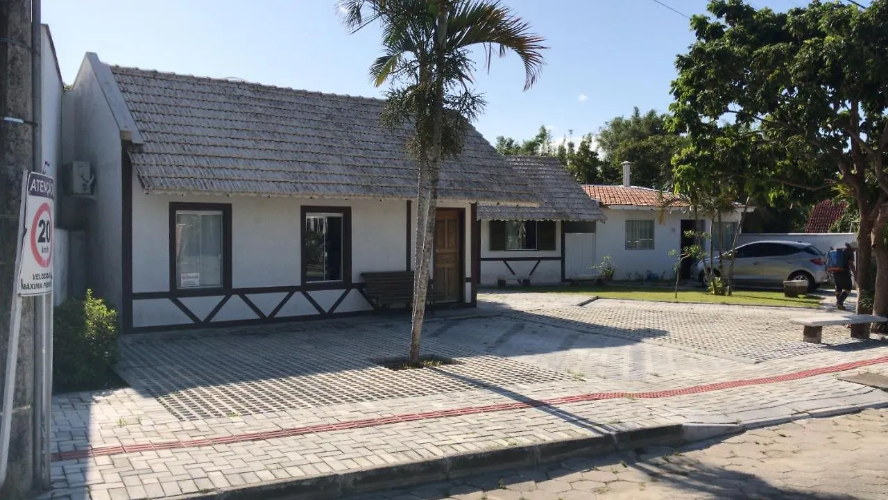 Baleia Branca Chale location